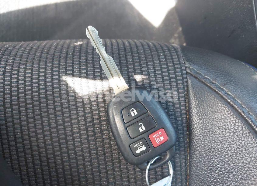 Photo 11 of 2018 Toyota Corolla SE (VIN 2T1BURHE8JC043459)