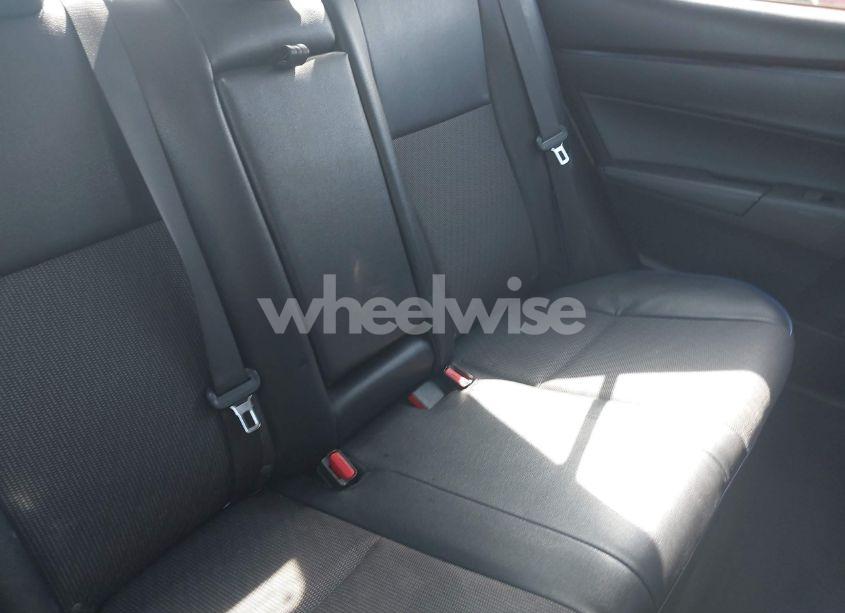 Photo 8 of 2018 Toyota Corolla SE (VIN 2T1BURHE8JC043459)