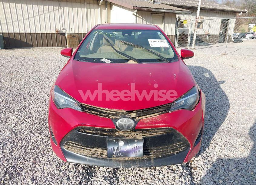 Photo 12 of 2018 Toyota Corolla LE (VIN 2T1BURHE8JC058060)
