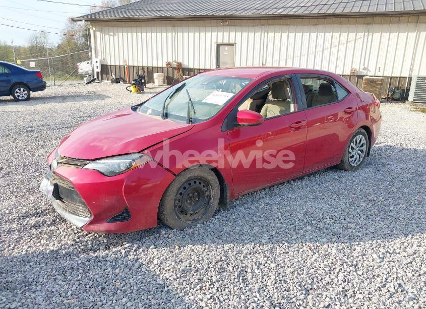 Photo 2 of 2018 Toyota Corolla LE (VIN 2T1BURHE8JC058060)