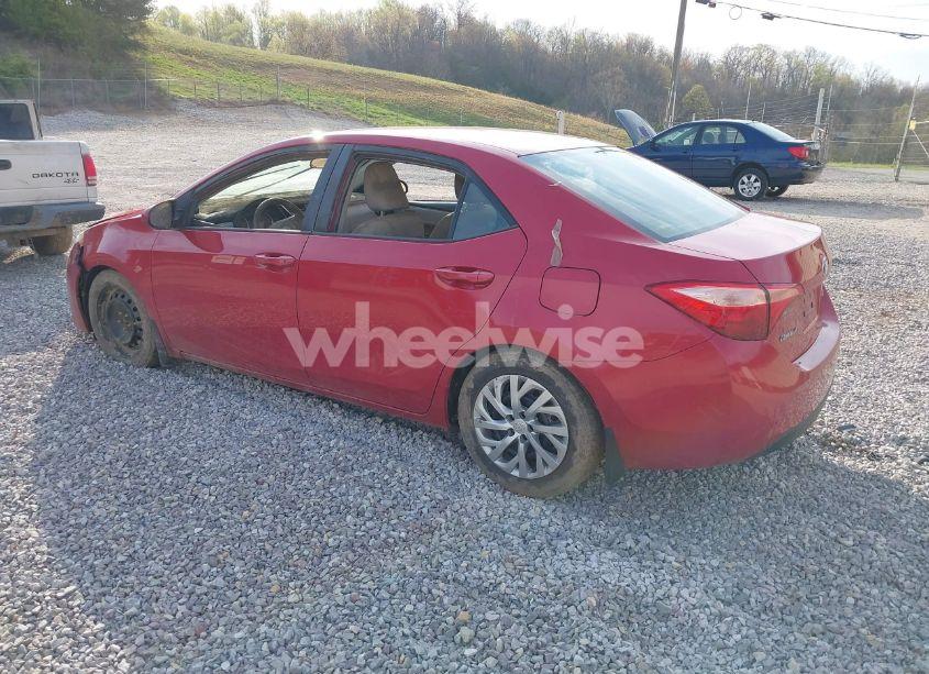 Photo 3 of 2018 Toyota Corolla LE (VIN 2T1BURHE8JC058060)