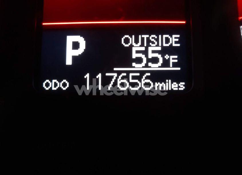 Photo 16 of 2018 Toyota Corolla LE (VIN 2T1BURHE8JC064800)