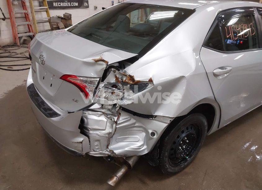 Photo 6 of 2018 Toyota Corolla LE (VIN 2T1BURHE8JC064800)