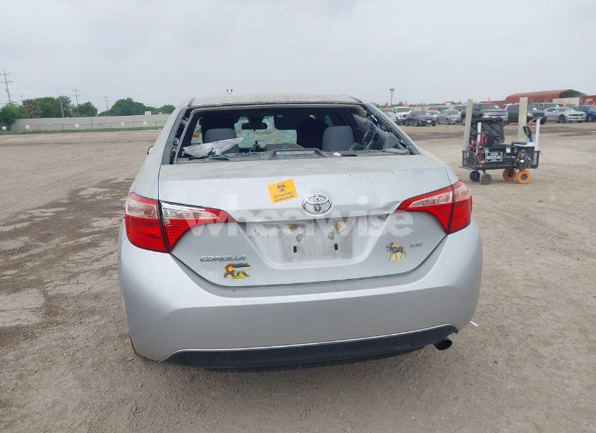 Photo 16 of 2018 Toyota Corolla LE (VIN 2T1BURHE8JC079006)