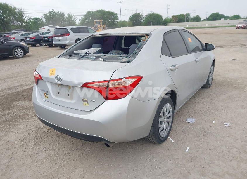 Photo 4 of 2018 Toyota Corolla LE (VIN 2T1BURHE8JC079006)