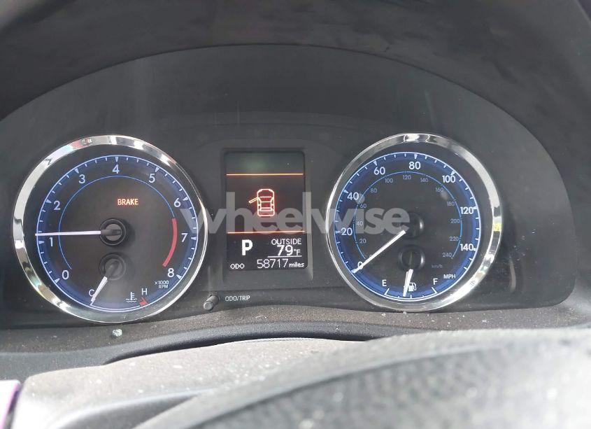 Photo 7 of 2018 Toyota Corolla LE (VIN 2T1BURHE8JC079006)