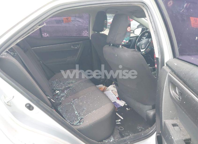 Photo 8 of 2018 Toyota Corolla LE (VIN 2T1BURHE8JC079006)