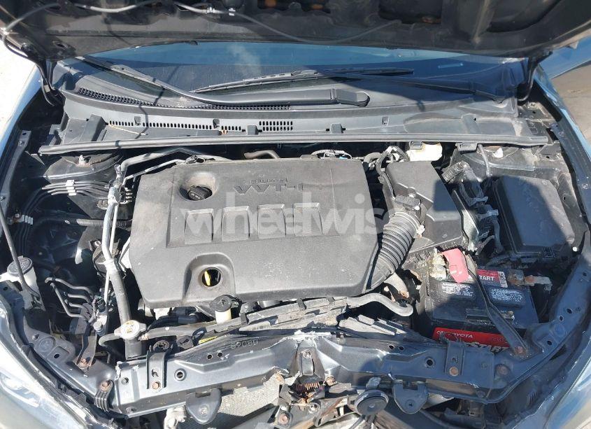 Photo 10 of 2018 Toyota Corolla SE (VIN 2T1BURHE8JC080897)