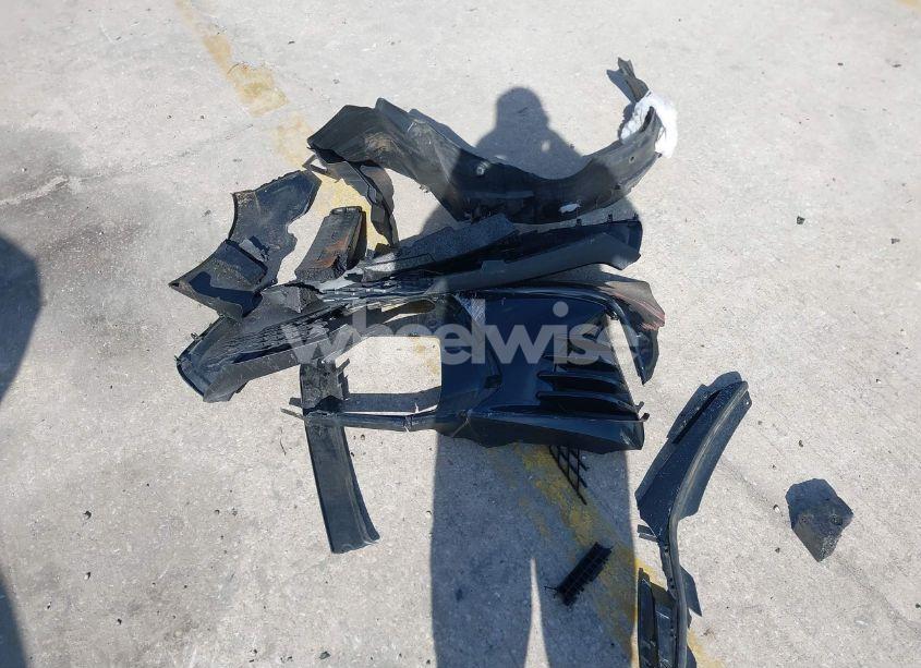 Photo 12 of 2018 Toyota Corolla SE (VIN 2T1BURHE8JC080897)