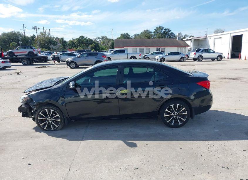 Photo 15 of 2018 Toyota Corolla SE (VIN 2T1BURHE8JC080897)