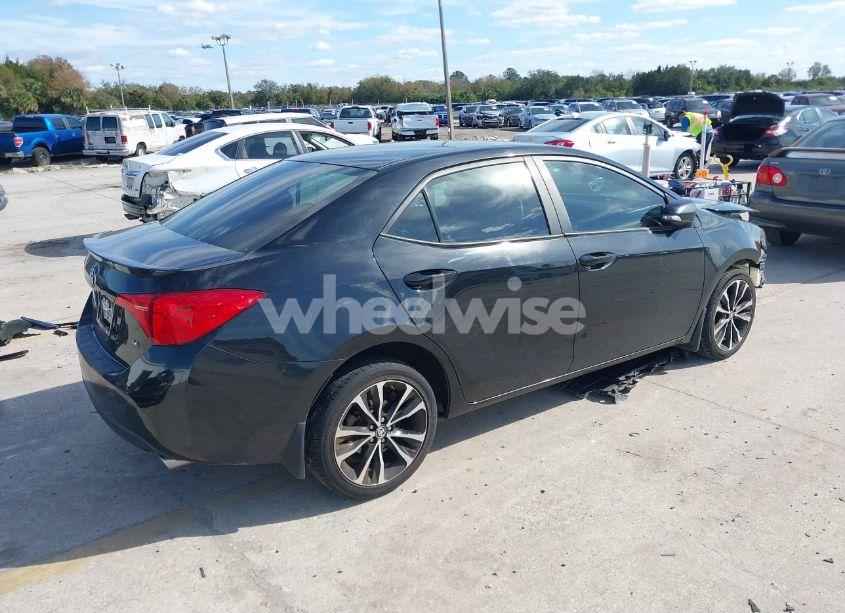 Photo 4 of 2018 Toyota Corolla SE (VIN 2T1BURHE8JC080897)