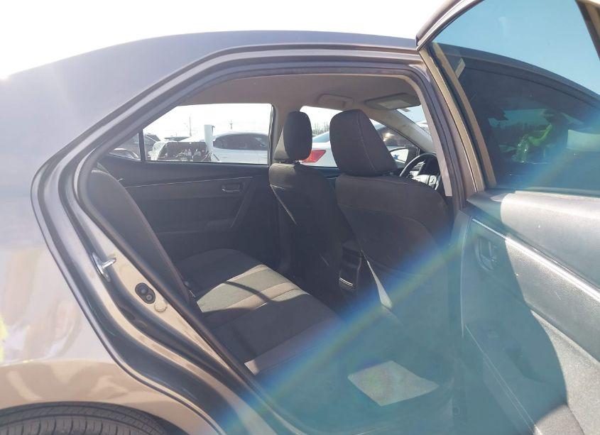 Photo 8 of 2018 Toyota Corolla LE (VIN 2T1BURHE8JC093651)