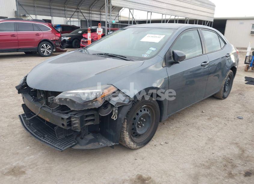 Photo 2 of 2018 Toyota Corolla LE (VIN 2T1BURHE8JC111386)