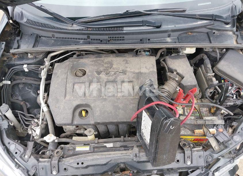 Photo 10 of 2018 Toyota Corolla LE (VIN 2T1BURHE8JC113915)