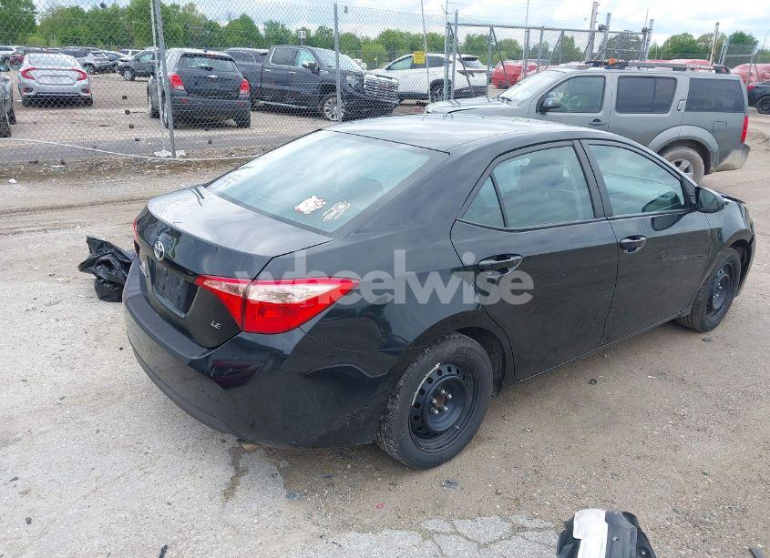 Photo 4 of 2018 Toyota Corolla LE (VIN 2T1BURHE8JC113915)