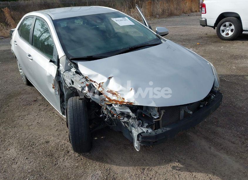 Photo 6 of 2018 Toyota Corolla LE (VIN 2T1BURHE8JC118807)