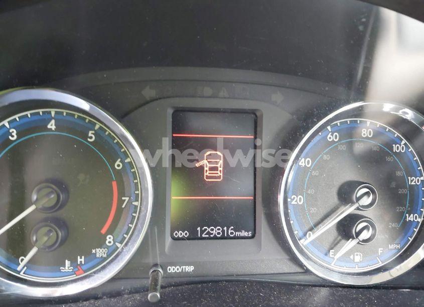 Photo 7 of 2018 Toyota Corolla LE (VIN 2T1BURHE8JC118807)