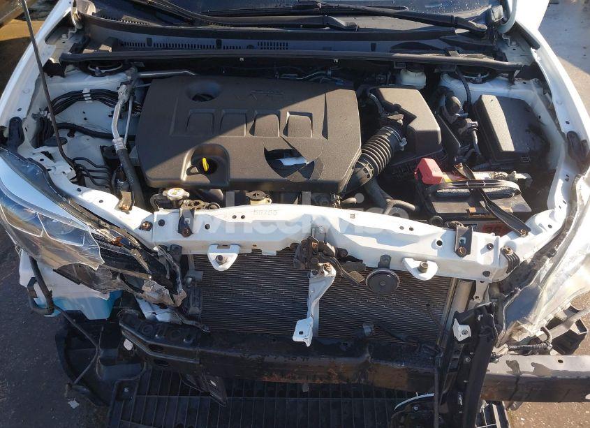 Photo 10 of 2018 Toyota Corolla SE (VIN 2T1BURHE8JC978108)