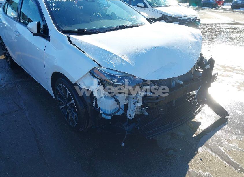 Photo 18 of 2018 Toyota Corolla SE (VIN 2T1BURHE8JC978108)