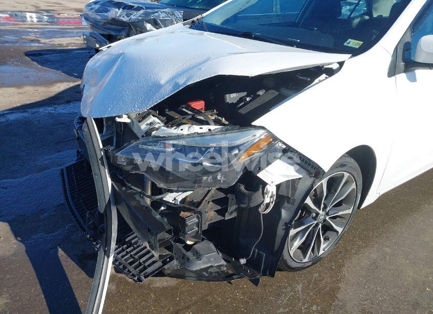 Photo 6 of 2018 Toyota Corolla SE (VIN 2T1BURHE8JC978108)