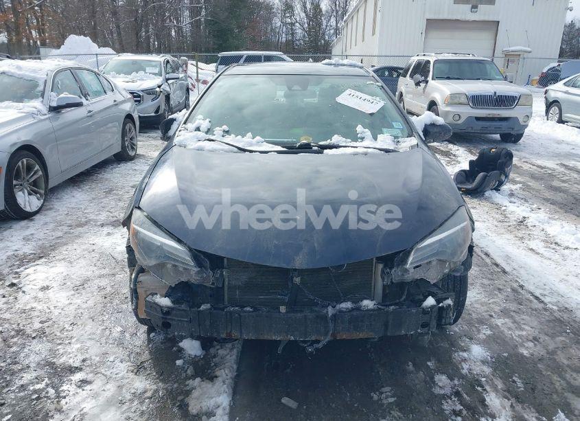 Photo 12 of 2018 Toyota Corolla LE (VIN 2T1BURHE8JC980330)