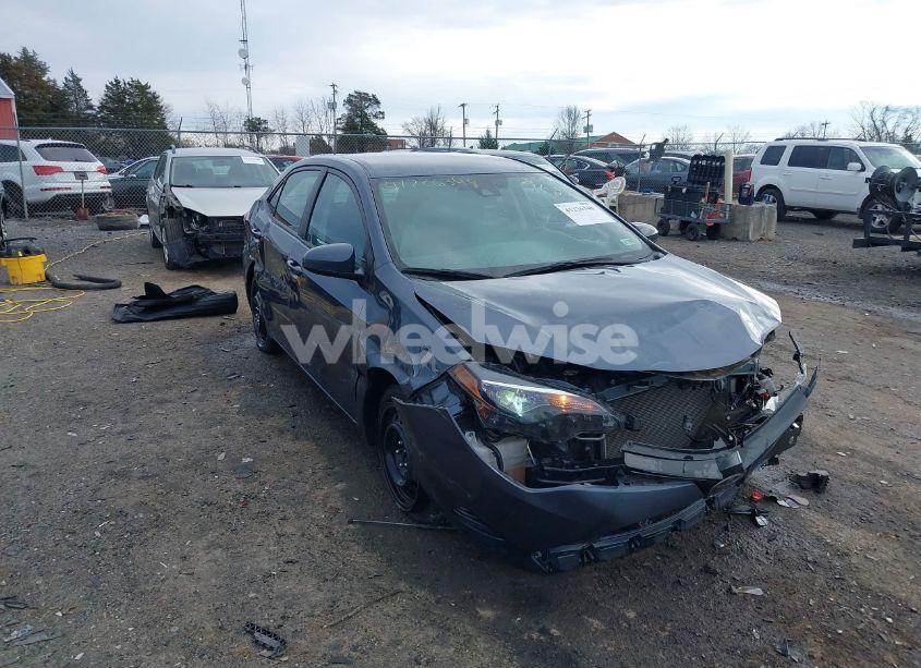 Photo 6 of 2018 Toyota Corolla LE (VIN 2T1BURHE8JC980781)