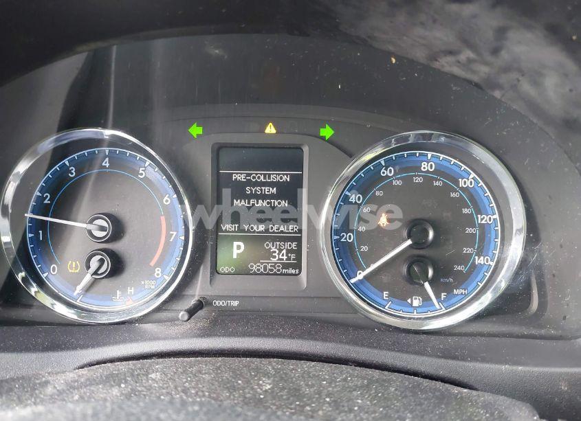 Photo 7 of 2018 Toyota Corolla LE (VIN 2T1BURHE8JC980781)