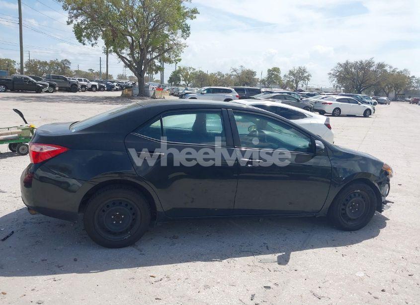 Photo 13 of 2018 Toyota Corolla LE (VIN 2T1BURHE8JC988573)