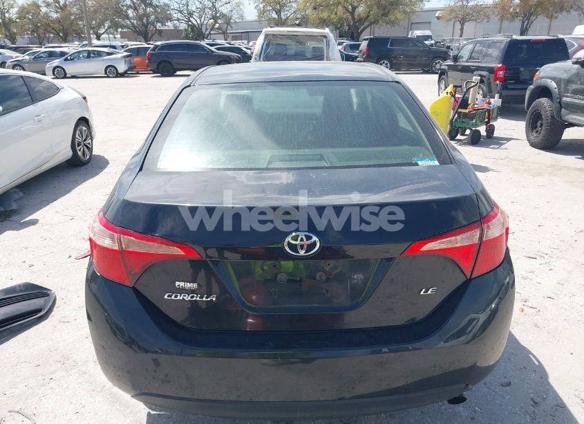 Photo 16 of 2018 Toyota Corolla LE (VIN 2T1BURHE8JC988573)