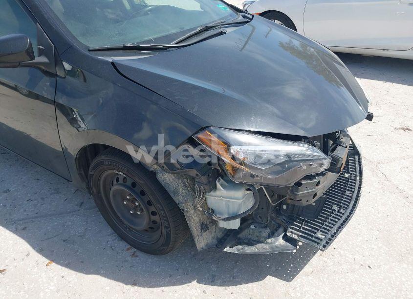 Photo 19 of 2018 Toyota Corolla LE (VIN 2T1BURHE8JC988573)
