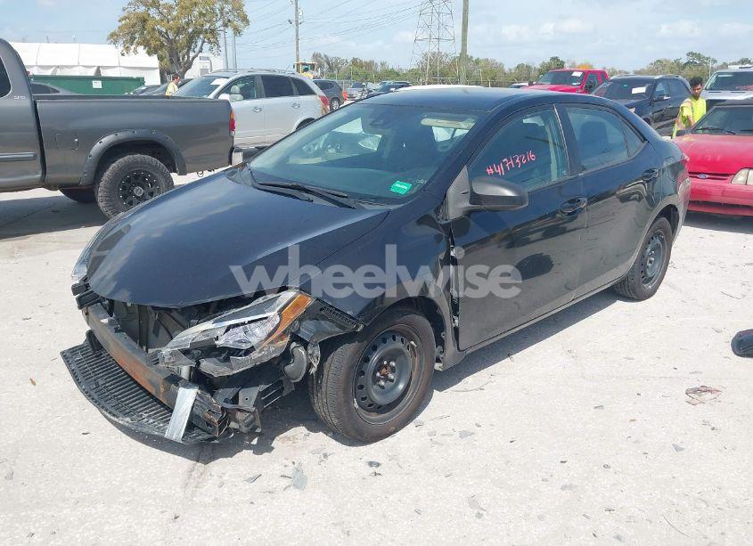 Photo 2 of 2018 Toyota Corolla LE (VIN 2T1BURHE8JC988573)