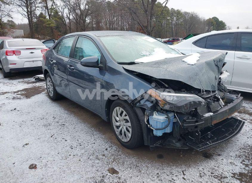 Photo 12 of 2018 Toyota Corolla LE (VIN 2T1BURHE8JC993434)