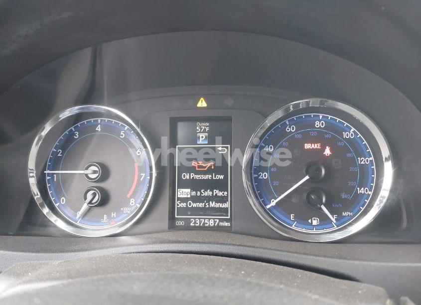 Photo 7 of 2019 Toyota Corolla SE (VIN 2T1BURHE8KC156068)