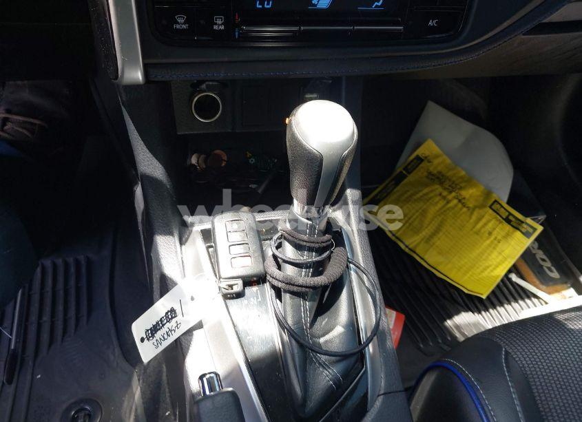 Photo 11 of 2019 Toyota Corolla SE (VIN 2T1BURHE8KC166924)