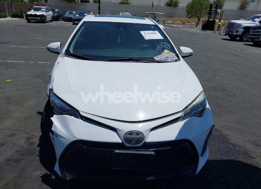 Photo 12 of 2019 Toyota Corolla SE (VIN 2T1BURHE8KC166924)