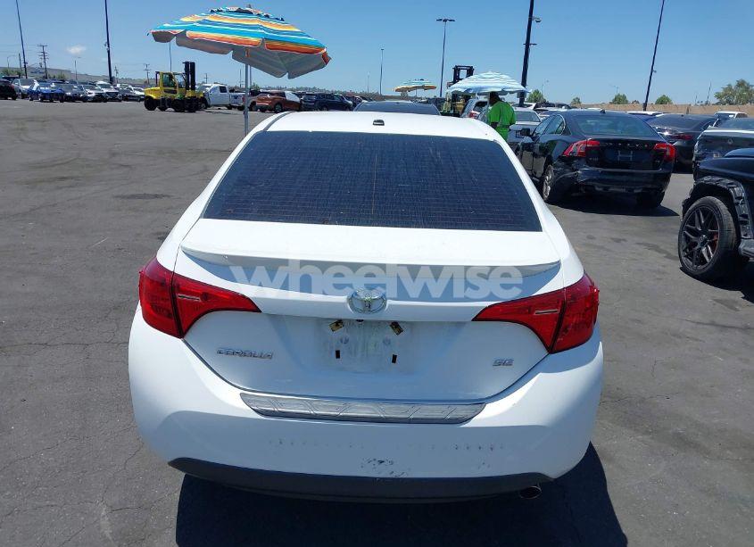 Photo 16 of 2019 Toyota Corolla SE (VIN 2T1BURHE8KC166924)