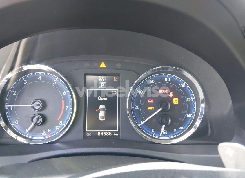 Photo 7 of 2019 Toyota Corolla SE (VIN 2T1BURHE8KC166924)