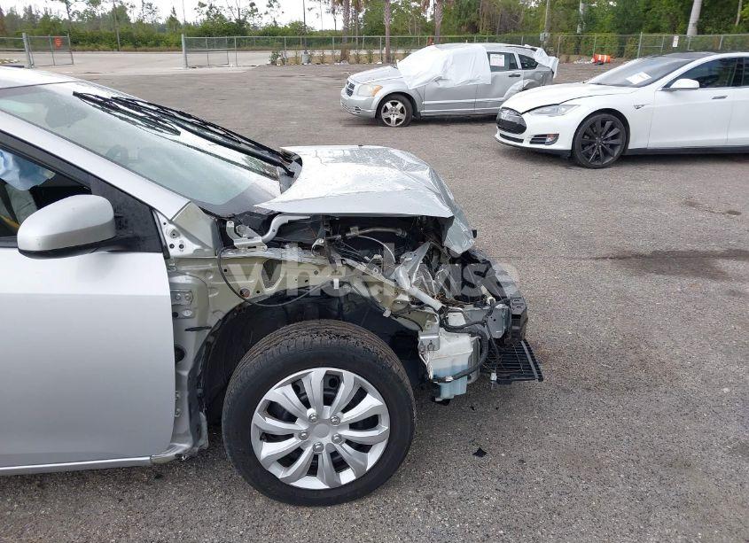 Photo 19 of 2019 Toyota Corolla LE (VIN 2T1BURHE8KC170584)