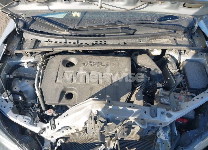 Photo 10 of 2019 Toyota Corolla LE (VIN 2T1BURHE8KC172657)