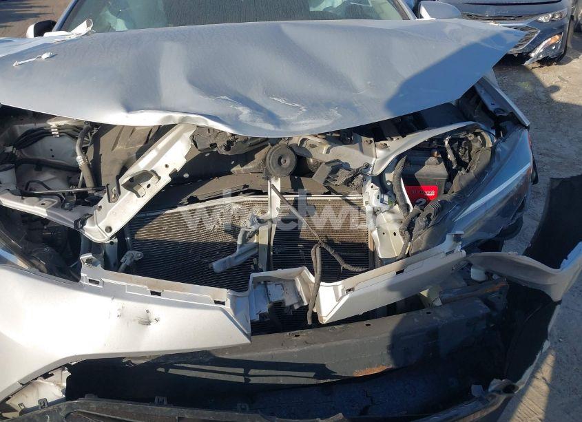 Photo 6 of 2019 Toyota Corolla LE (VIN 2T1BURHE8KC172657)