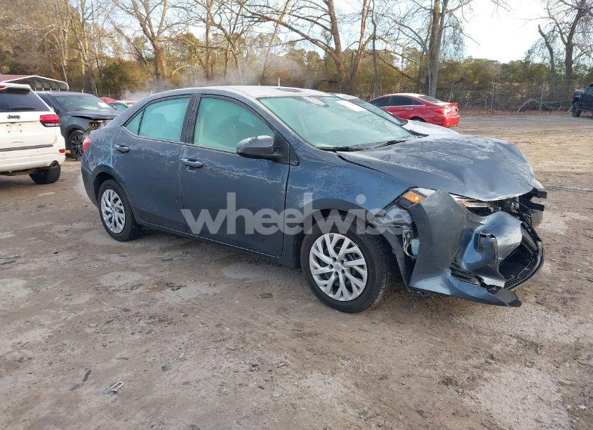 2019 Toyota Corolla LE (VIN 2T1BURHE8KC172772) main photo