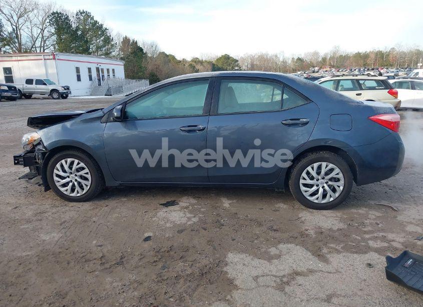 Photo 15 of 2019 Toyota Corolla LE (VIN 2T1BURHE8KC172772)