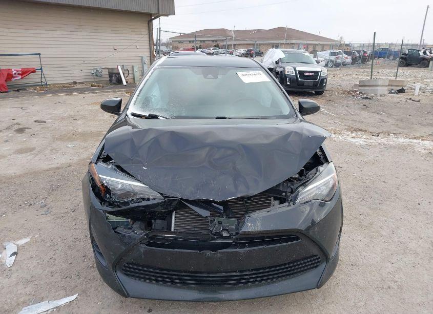 Photo 12 of 2019 Toyota Corolla LE (VIN 2T1BURHE8KC181536)