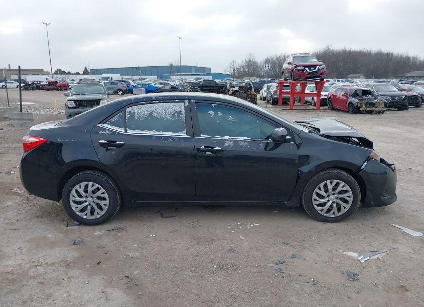 Photo 13 of 2019 Toyota Corolla LE (VIN 2T1BURHE8KC181536)