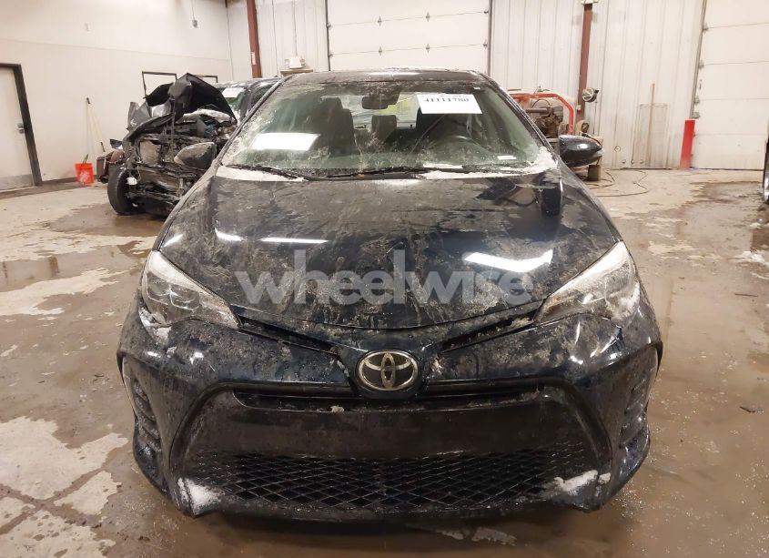 Photo 12 of 2019 Toyota Corolla SE (VIN 2T1BURHE8KC184470)