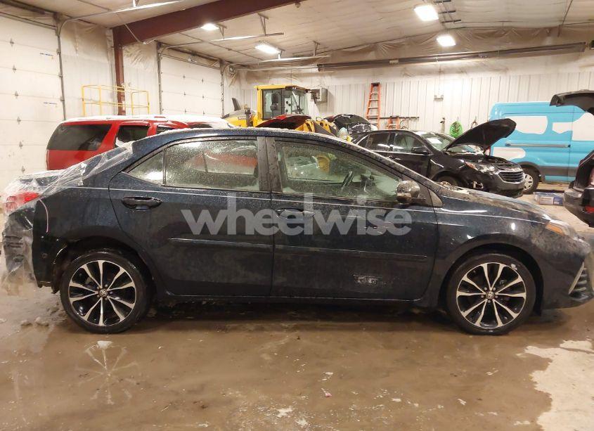 Photo 13 of 2019 Toyota Corolla SE (VIN 2T1BURHE8KC184470)