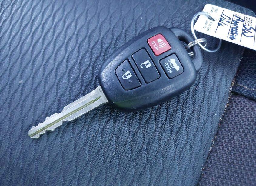 Photo 11 of 2019 Toyota Corolla LE (VIN 2T1BURHE8KC203468)