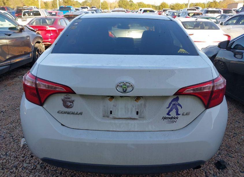 Photo 16 of 2019 Toyota Corolla LE (VIN 2T1BURHE8KC203468)