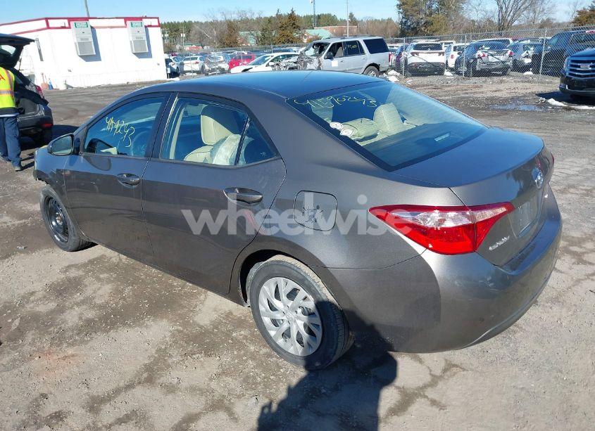 Photo 3 of 2019 Toyota Corolla LE (VIN 2T1BURHE8KC210629)