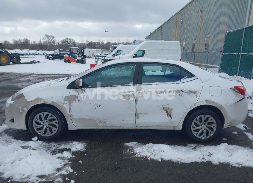 Photo 14 of 2019 Toyota Corolla LE (VIN 2T1BURHE8KC217841)